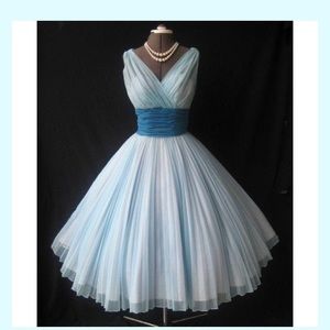 Meet your Posher, Regina